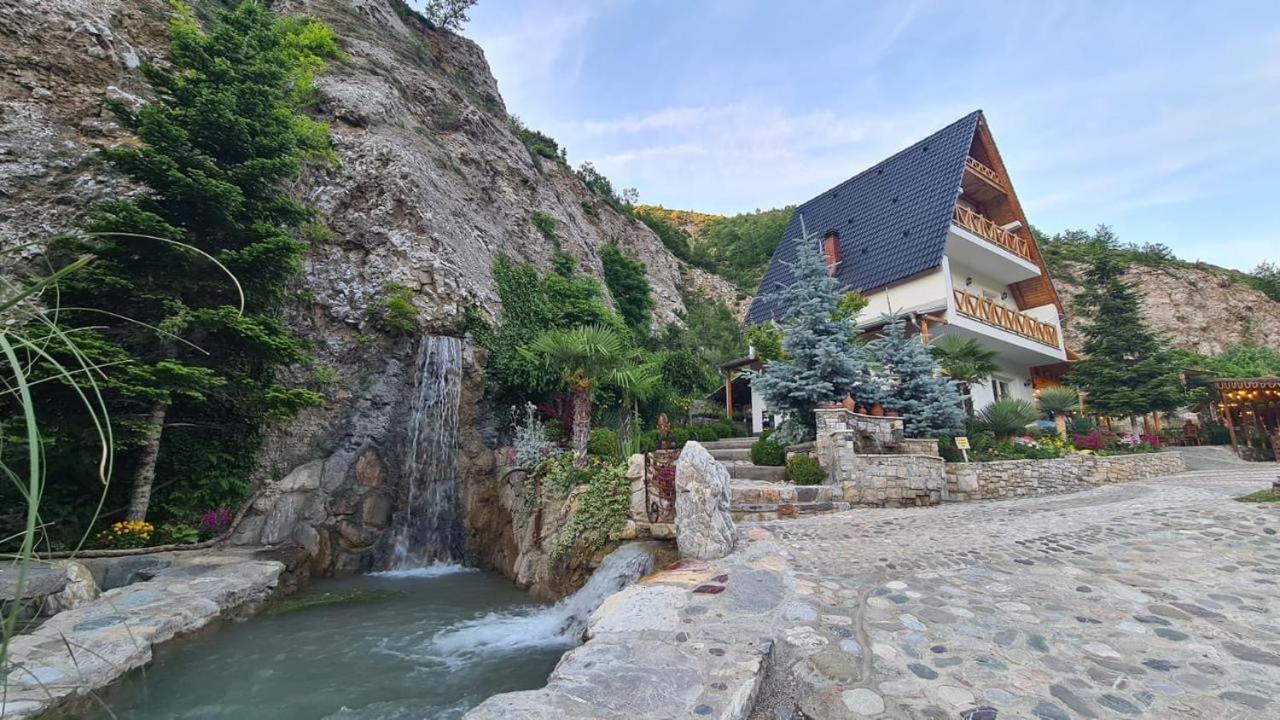 Dibra Park Agrotourism Hotel Peshkopi Buitenkant foto